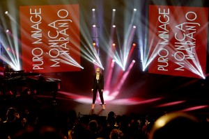 Mónica Naranjo concert lit with Robe