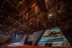 GLP beleuchtet Messestände von Audi, BMW und Volkswagen auf der IAA 2015