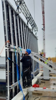 Neue LED-Video-Wall in Hürth Park installiert