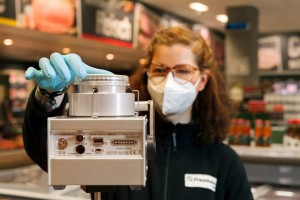 Fraunhofer-Studie belegt Wirksamkeit von UV-C-Desinfektion im Supermarkt