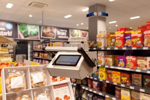 Fraunhofer-Studie belegt Wirksamkeit von UV-C-Desinfektion im Supermarkt