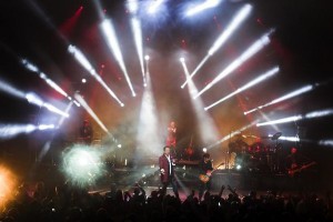 HSL supports Simple Minds tour
