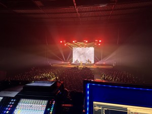 W E Audio supplies newly purchased Martin Audio WPL for Seal tour