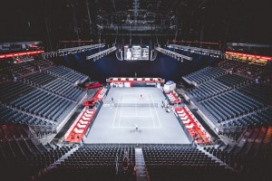 Corona: GLP Highlander Wash beleuchten ATP-Turniere in Köln