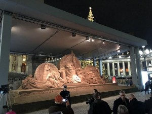 Claypaky’s architectural lights illuminate nativity scene in St. Peter\'s Square