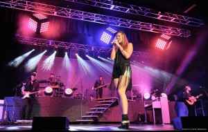 Elation Cuepix Light Cubes highlight Colbie Caillat\'s “Gypsy Heart” tour