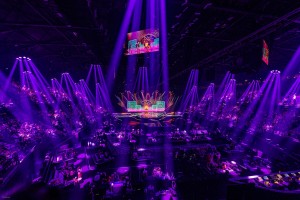 Henk-Jan van Beek setzt Lichtdesign beim Eurovision Song Contest mit Robe um