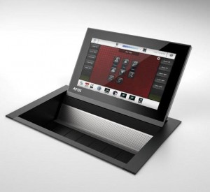 AMX kombiniert Tischanschluss-System und Touch Panel