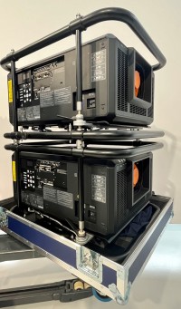 Panasonic PT-RQ35K und InfiLED-AR3.9-Panels neu im Bildkraft-Verleih