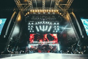 Kinesys control system for Zac Brown Band tour