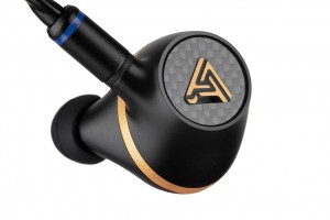 Audeze präsentiert geschlossene In-Ears mit Planartreiber-Technologie