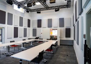 Meyer Sound unterstützt Franken Lehrmittel mit neuem 3D-Sound-System