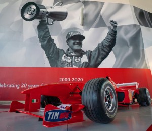 Ferrari World Abu Dhabi ehrt Michael Schumacher mit Film und Ausstellung