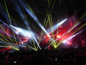 Satis&fy liefert Licht, Ton und Video für David-Guetta-Shows